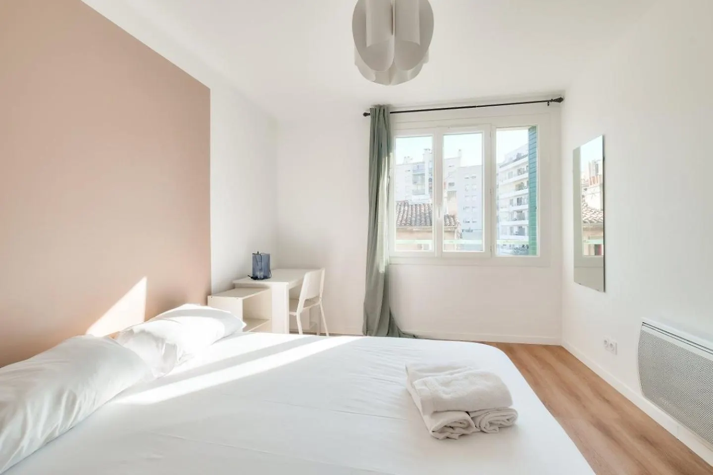 Appartement Superbe F3 Proche Des Terrasses Du Port à Marseille France